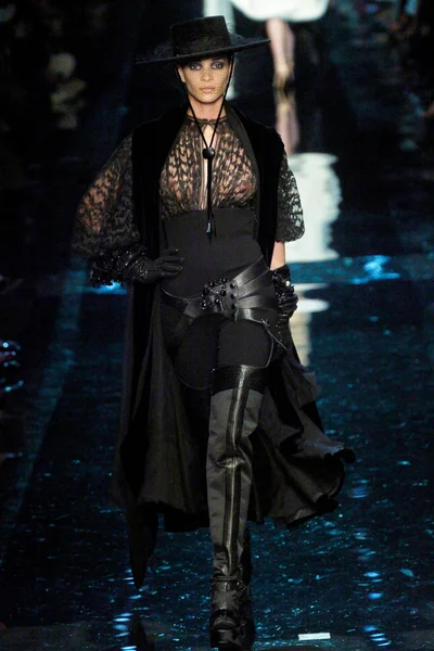Look 23